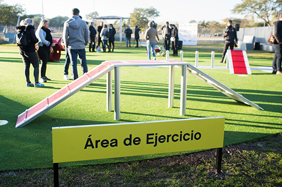 La ciudad inaugura el primer parque para mascotas